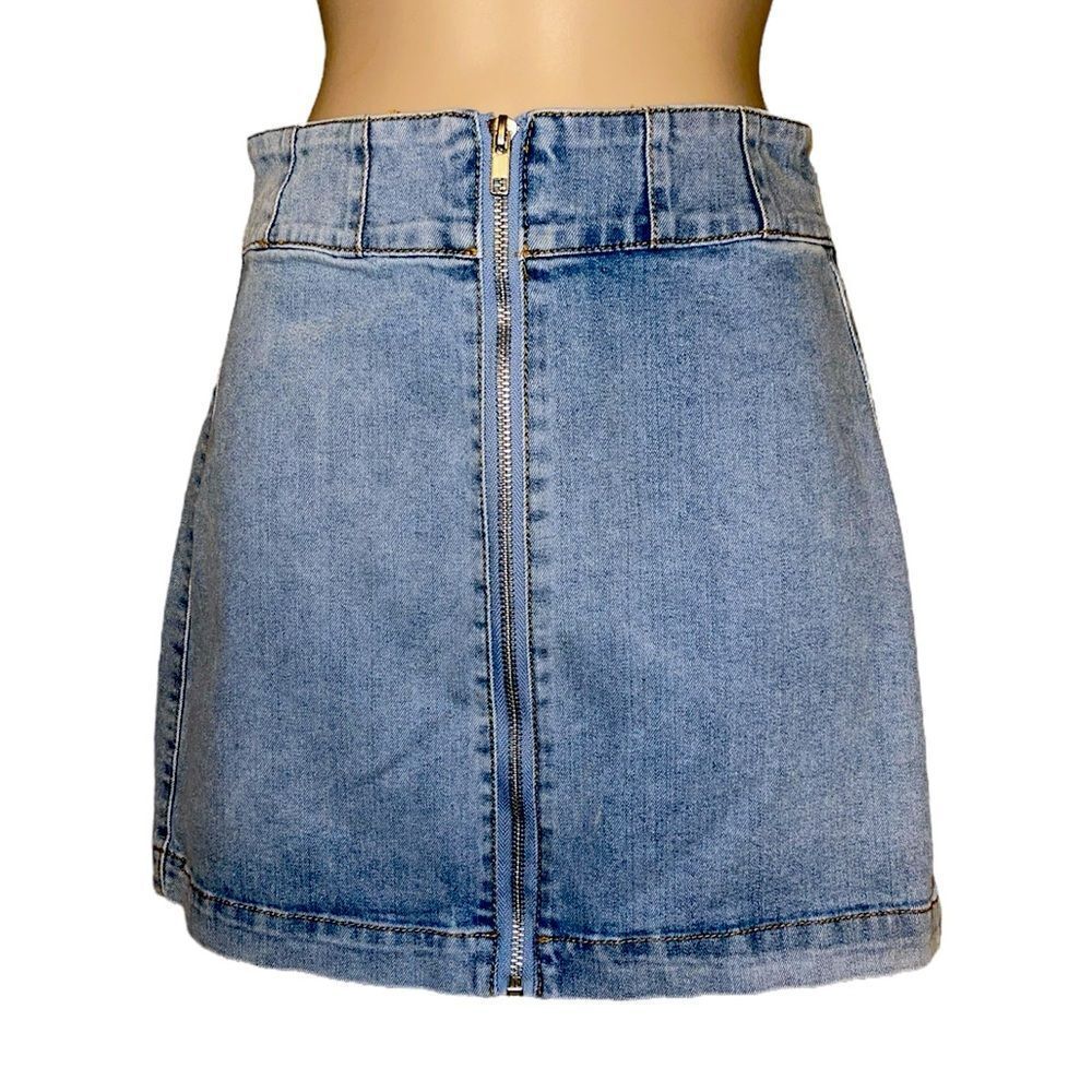 Forever 21 front zipper mini skirt